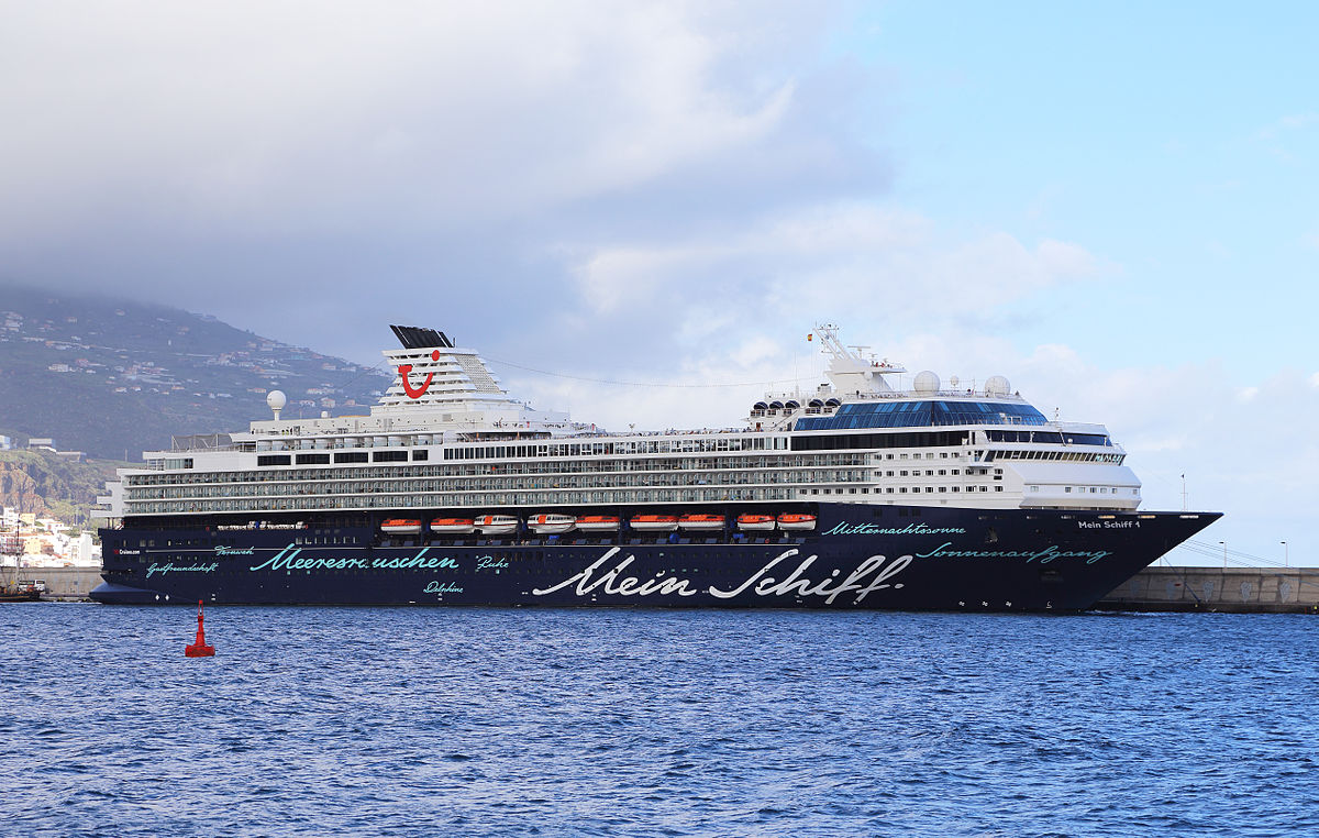 Mein Schiff cruiseschip tijdens een cruise